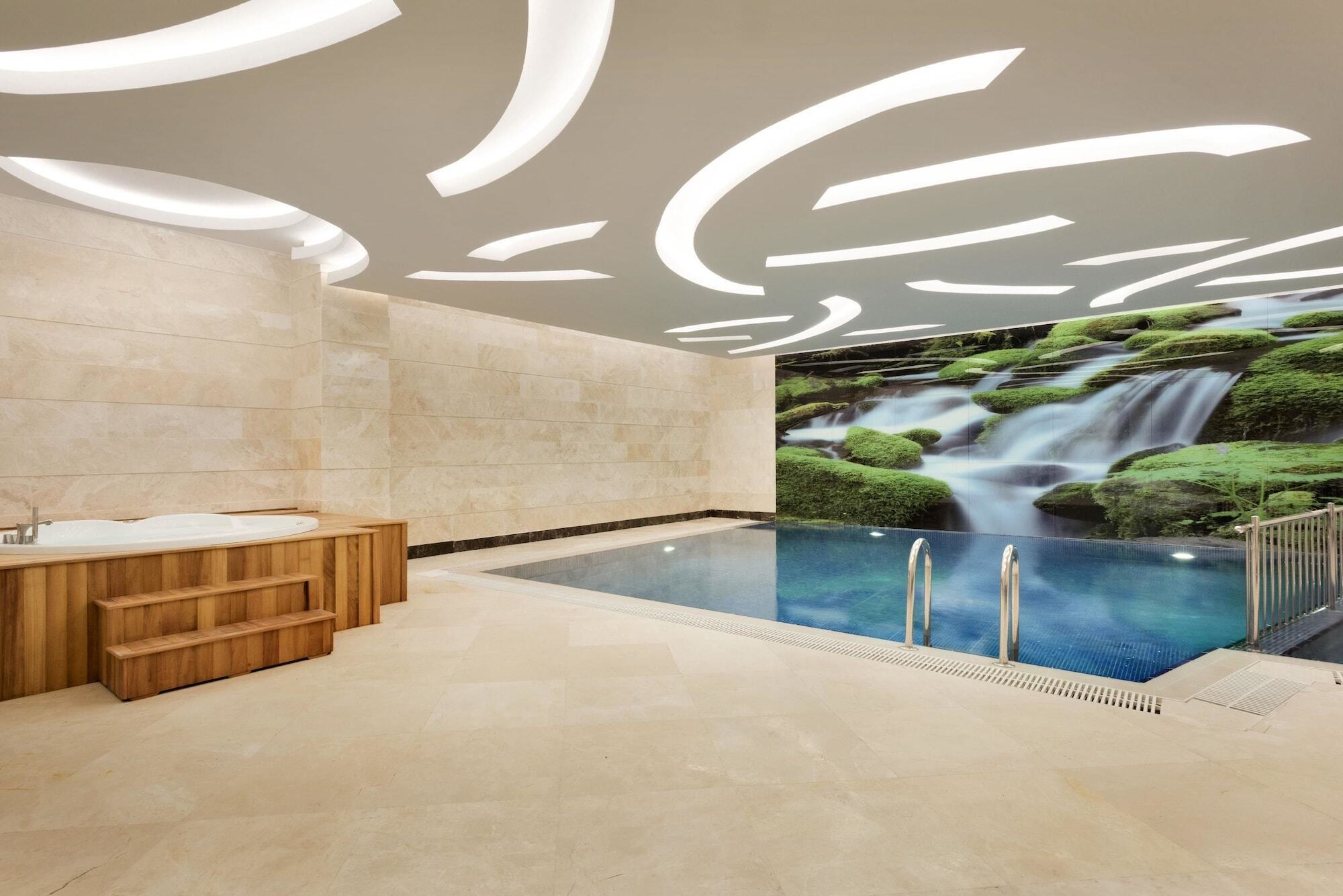Ramada By Wyndham Gumushane Exterior photo
