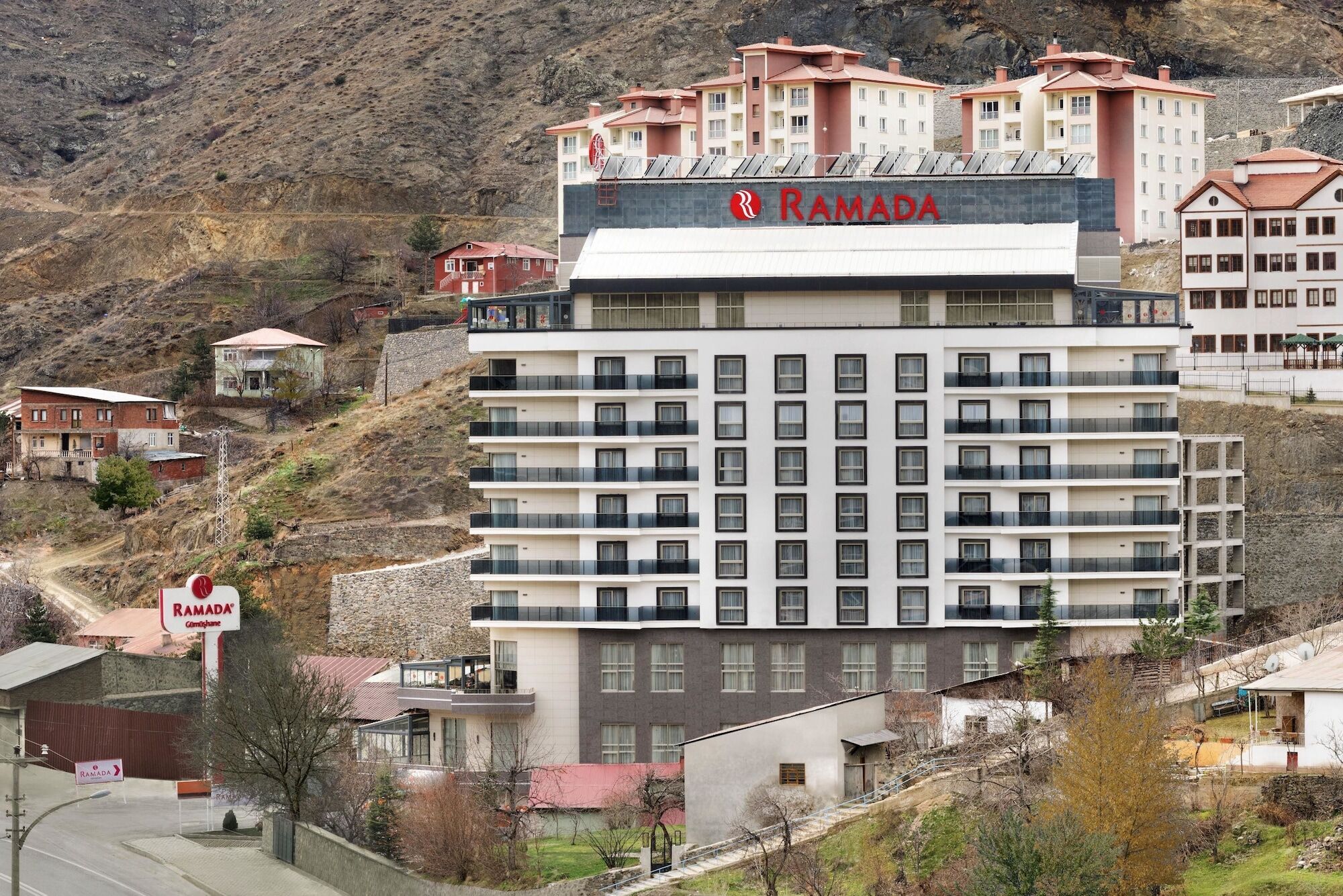 Ramada By Wyndham Gumushane Exterior photo